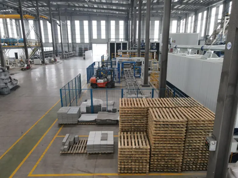 3 czynniki krytyczne przy wyborze odpowiedniej automatycznej maszyny do produkcji bloków